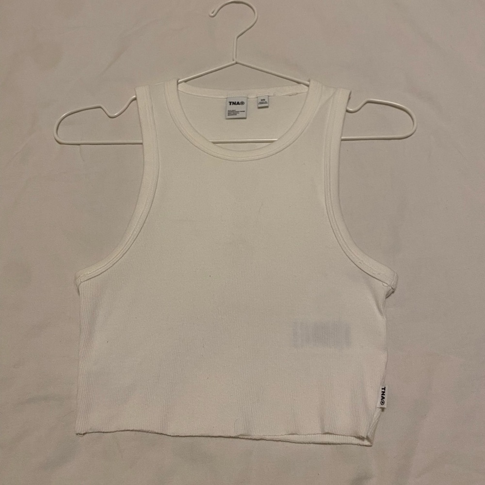 Aritzia TNA Ribbed Cropped Racer Tank - Picture 7 of 8
